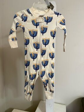 Hanna Andersson Hanukkah Menorah Baby Zip Sleeper